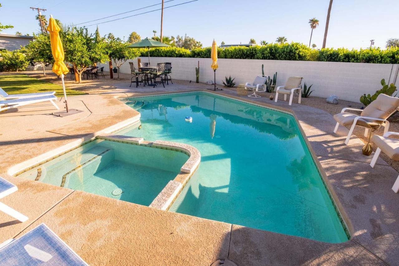 Beautiful Palm Springs Home large private yard Exterior foto