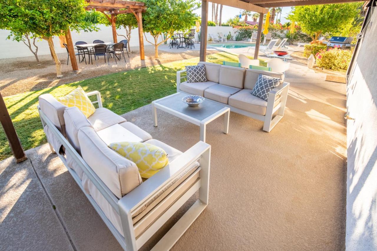Beautiful Palm Springs Home large private yard Exterior foto