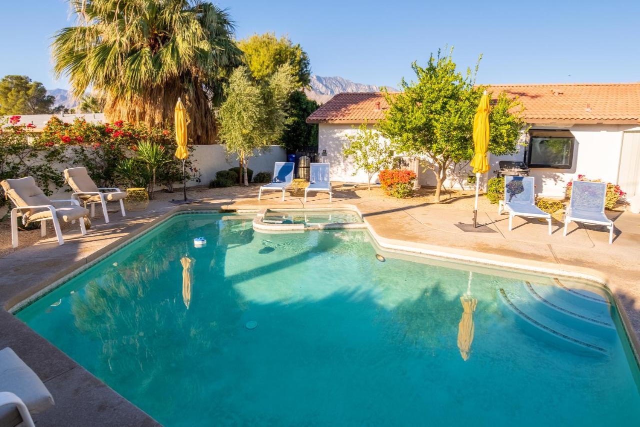 Beautiful Palm Springs Home large private yard Exterior foto