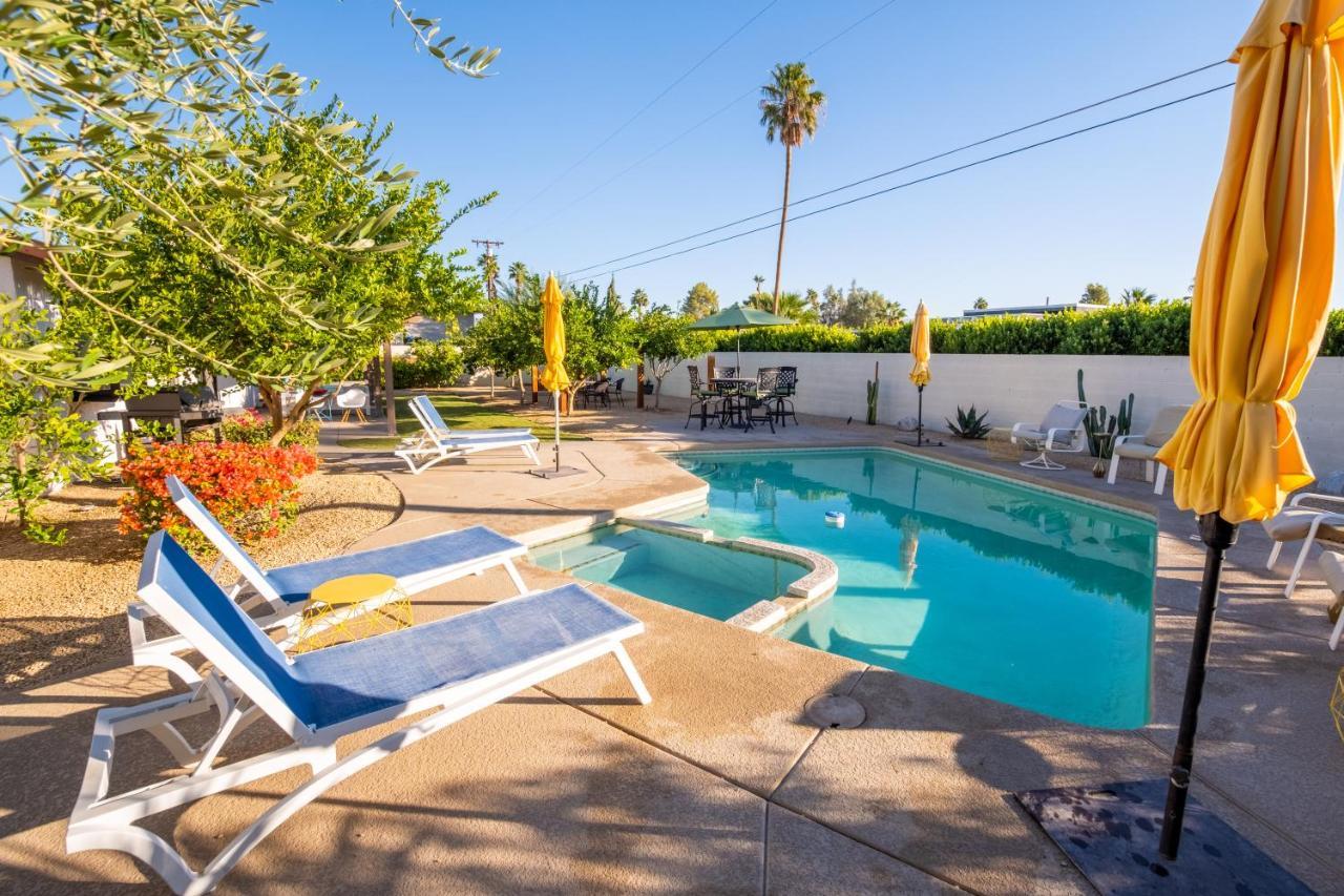Beautiful Palm Springs Home large private yard Exterior foto